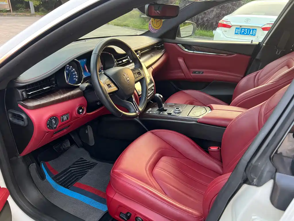 Quattroporte 3.0 T Standard