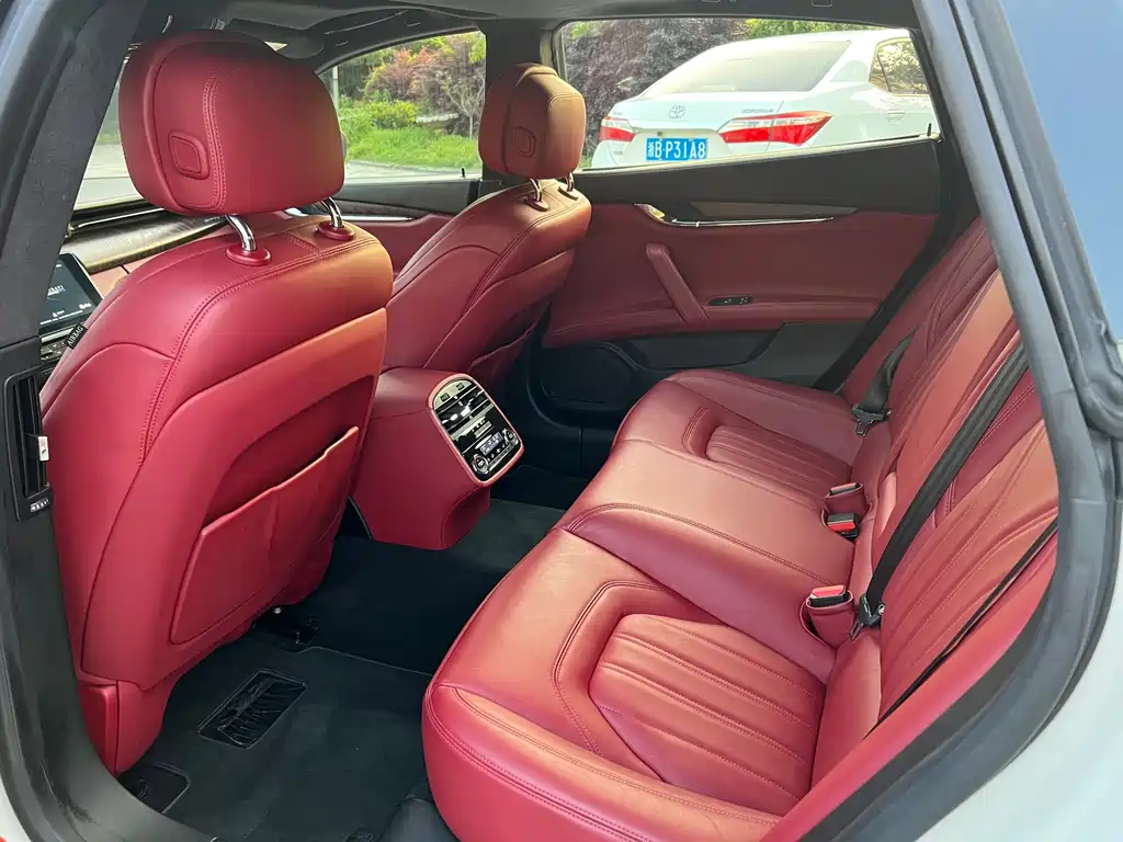 Quattroporte 3.0 T Standard