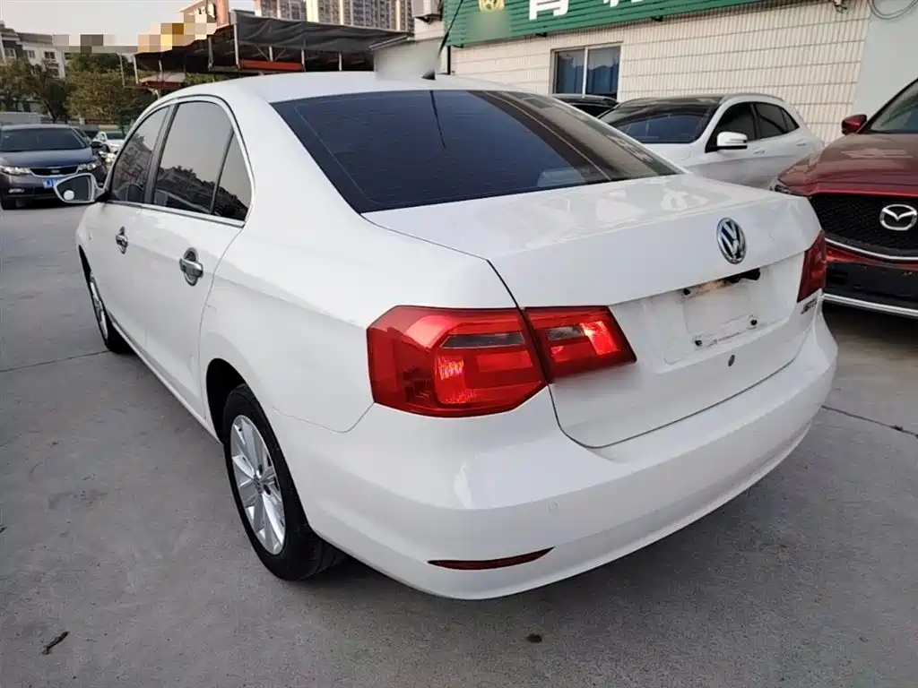 Jetta 1.6 L Manual Comfort