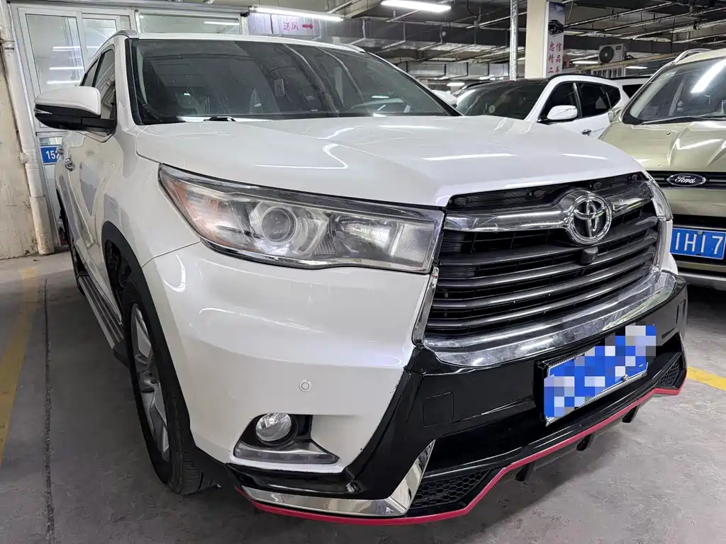 Highlander 2.0 T 4 WD Luxury 7-seat