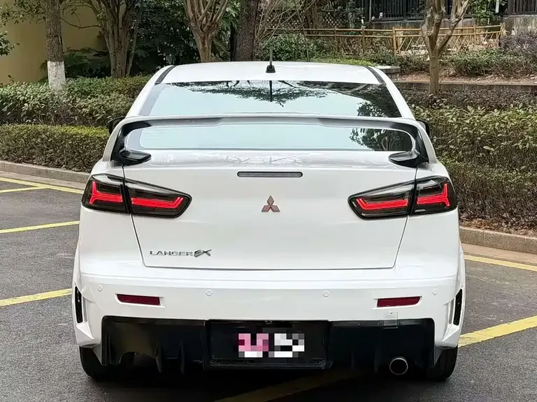 Mitsubishi Lancer EX Zhishang 1.8 L CVT Limited