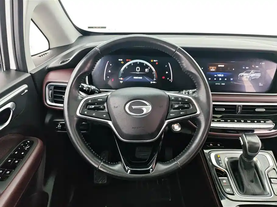GAC Trumpchi M6 PRO 270 T DCT Luxury