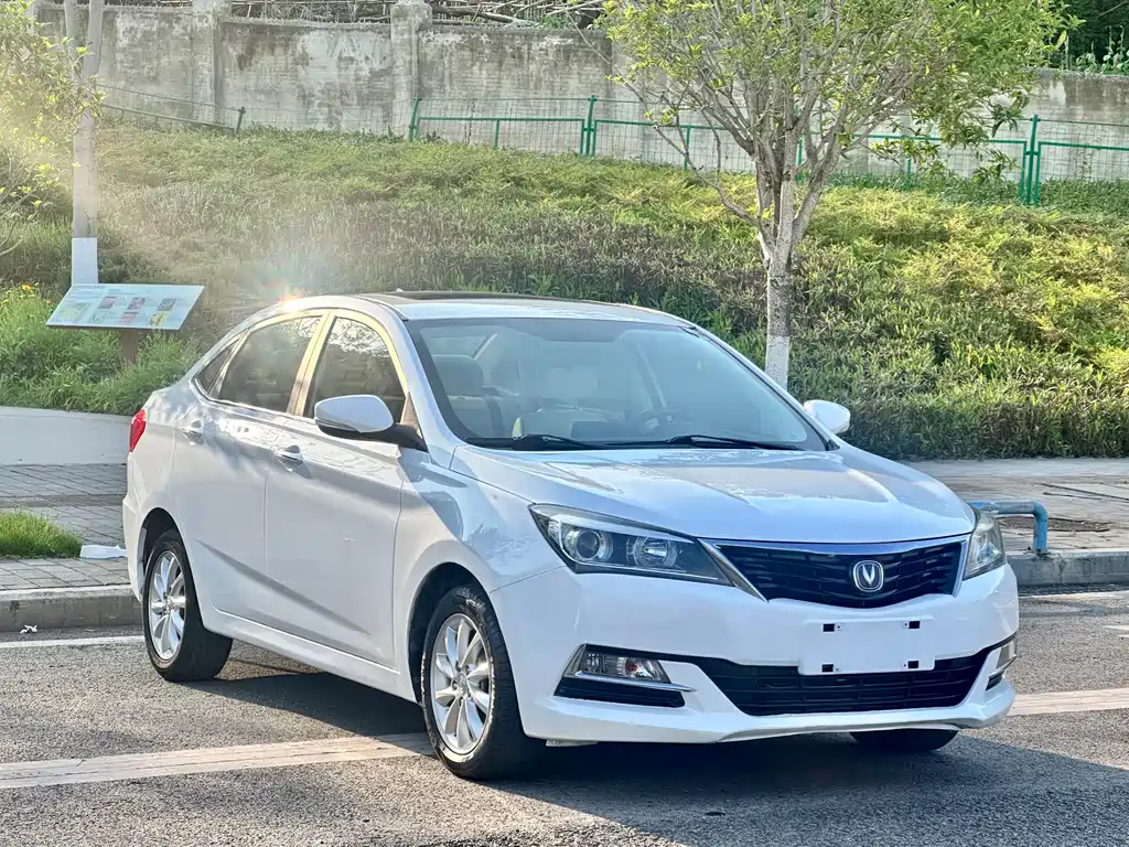 Yuexiang V7 1.6 L Manual Pleasure CN-IV