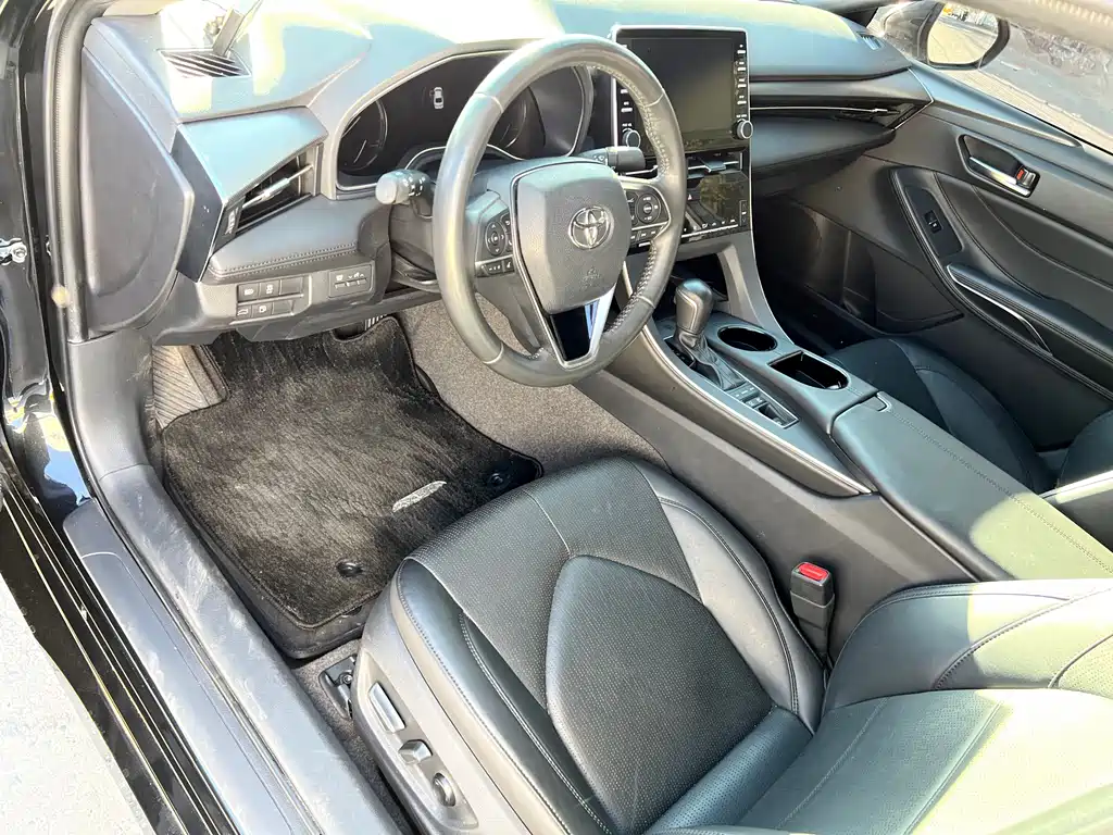 Avalon 2.5 L Luxury