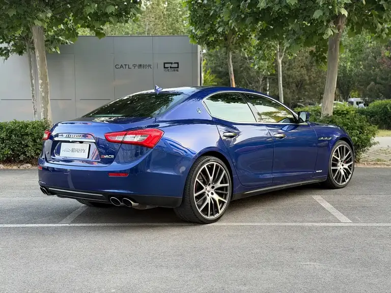 Maserati Ghibli 3.0 T Standard