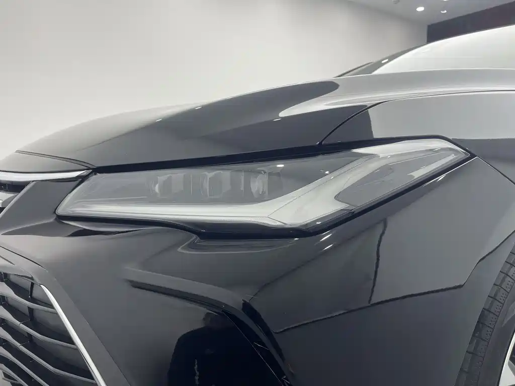 Avalon 2.0 L Select