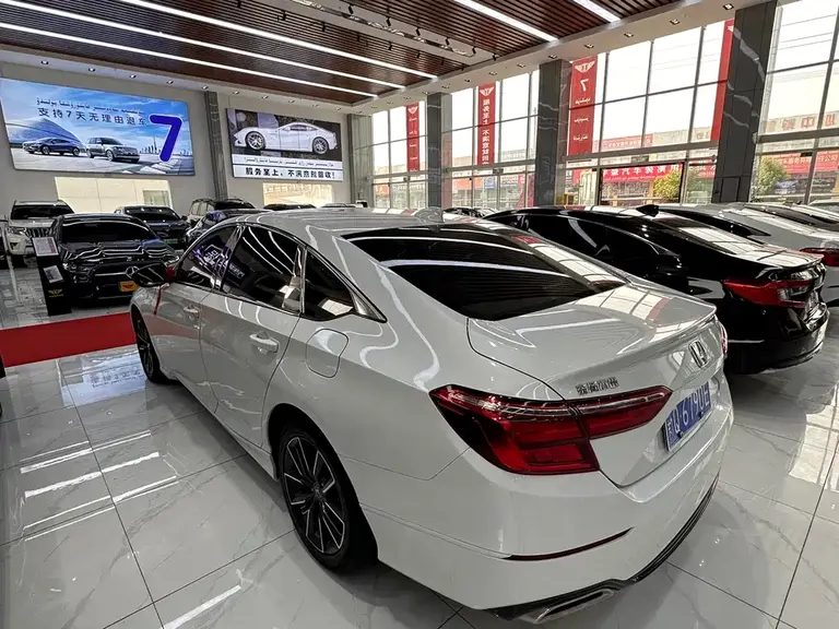 Honda Inspire 260 TURBO Elegant
