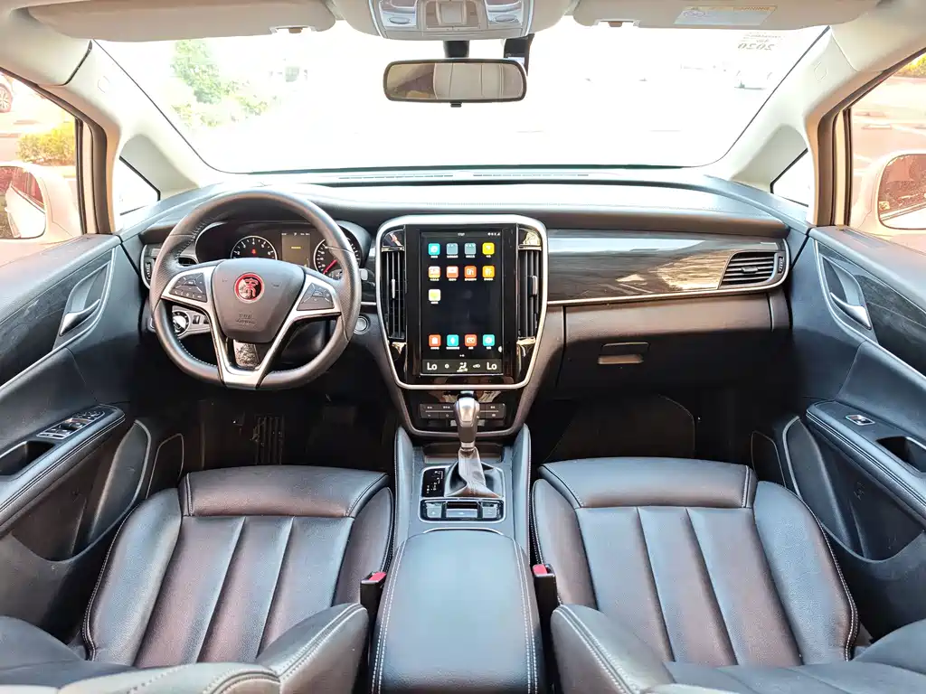 Song MAX 1.5 T Auto Connected Luxury 7-seat