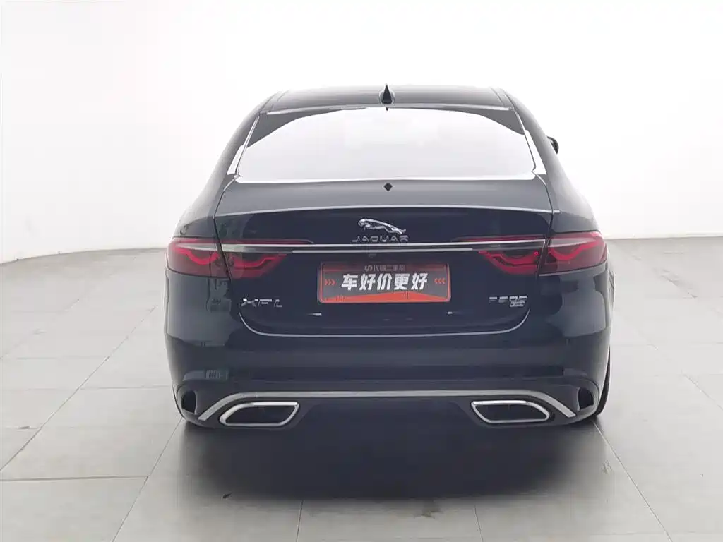 Jaguar XFL XFL 2.0 T P300 4 WD Flagship Sport