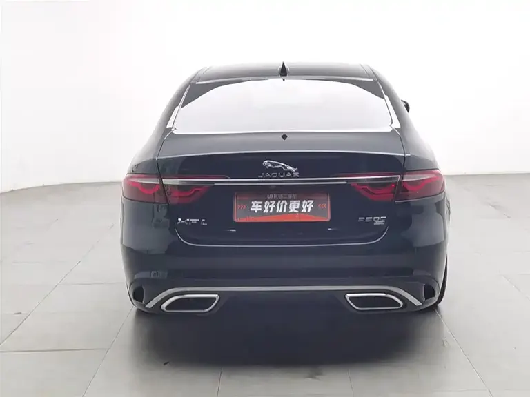 Jaguar XFL XFL 2.0 T P300 4 WD Flagship Sport