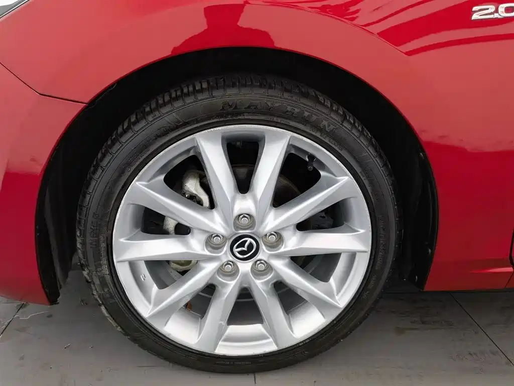 Mazda 3 Axela Sedan 2.0 L Auto Distinguished CN-V