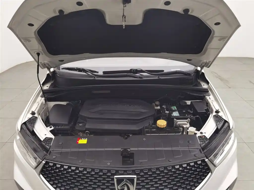 Baojun 360 1.5 L CVT Elite CN-VI