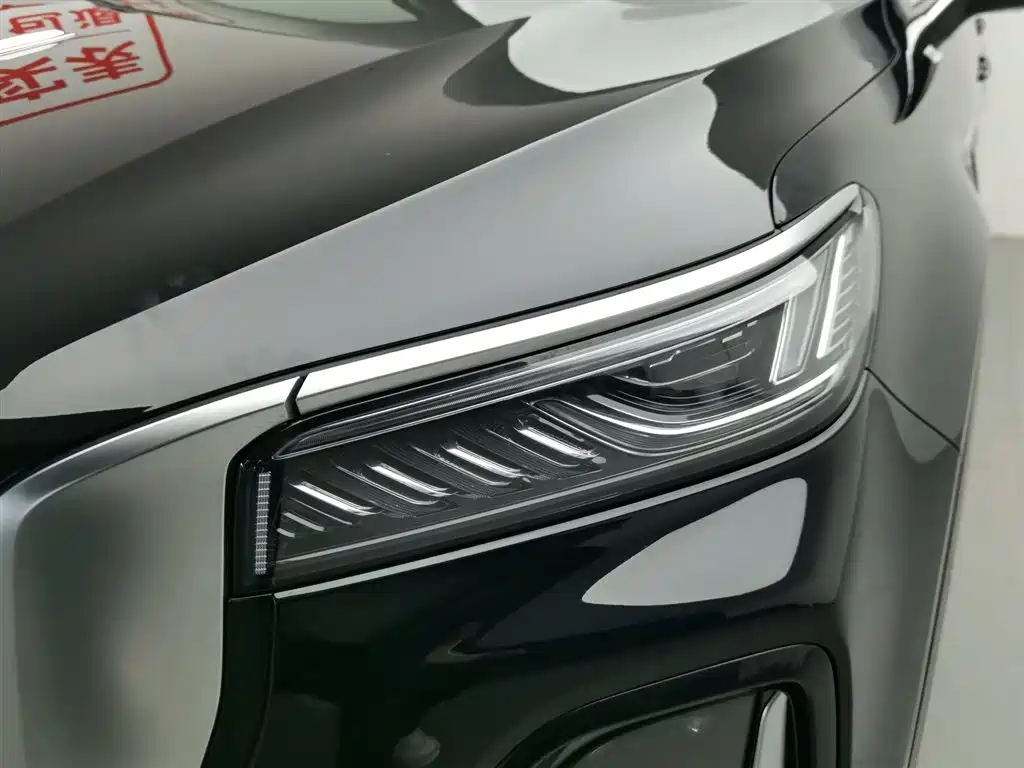 Hongqi HS5 2.0 T Flagship Enjoyment Pro