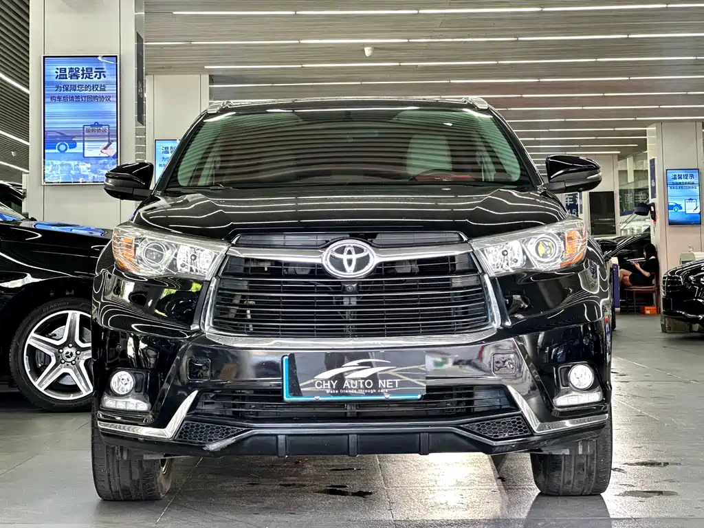 Highlander 2.0 T 4 WD Luxury 7-seat