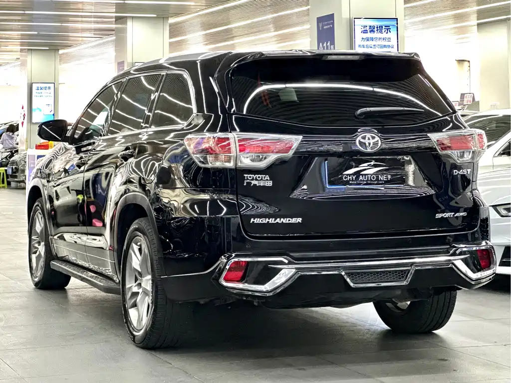 Highlander 2.0 T 4 WD Luxury 7-seat