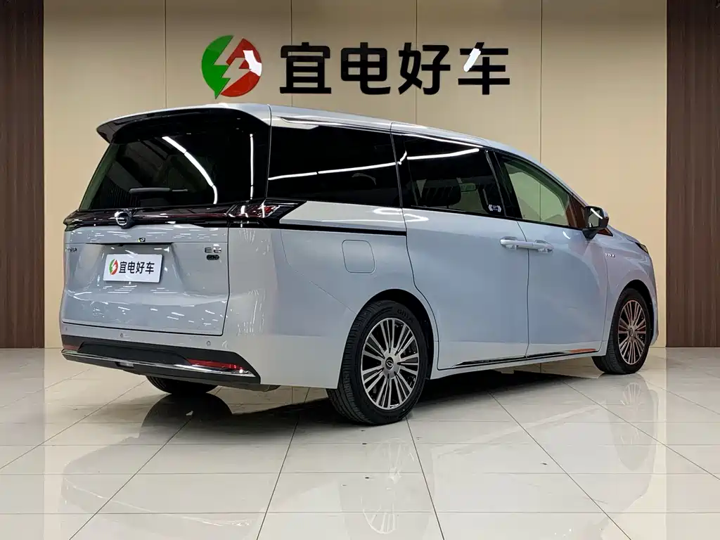 Trumpchi E8 NEV 150 km MAX+