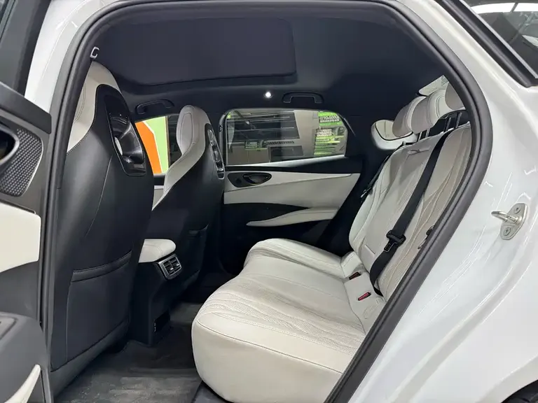BYD Seal 06 DM-i 120 KM Flagship