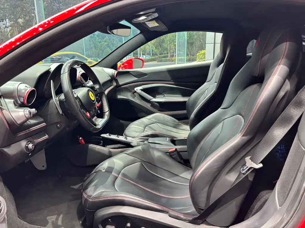 Ferrari F8 Tributo 3.9 T V8