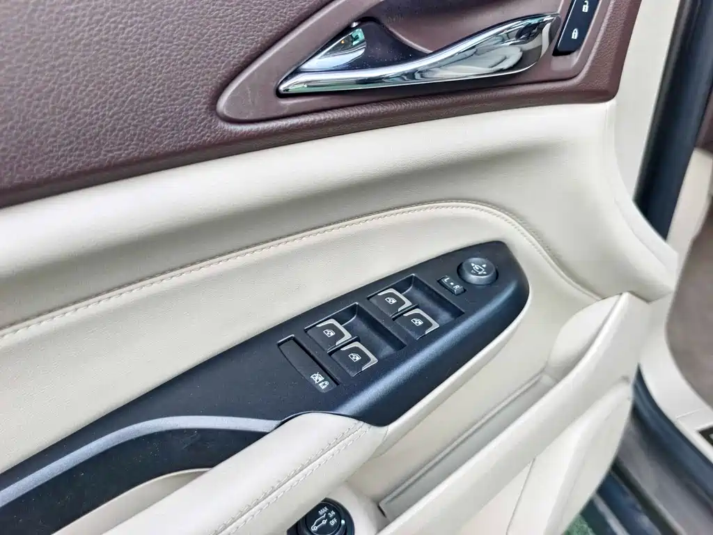 Cadillac SRX 3.0 L Elite