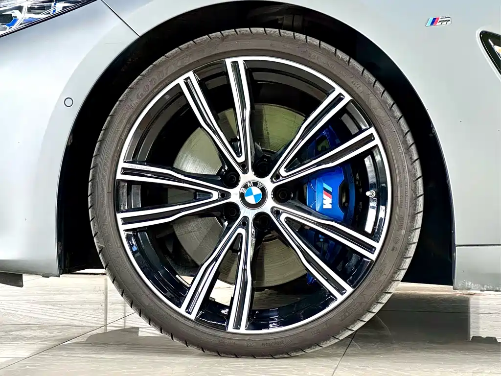 BMW 8 Series 840 i xDrive 4-door Coupe M Sport Package