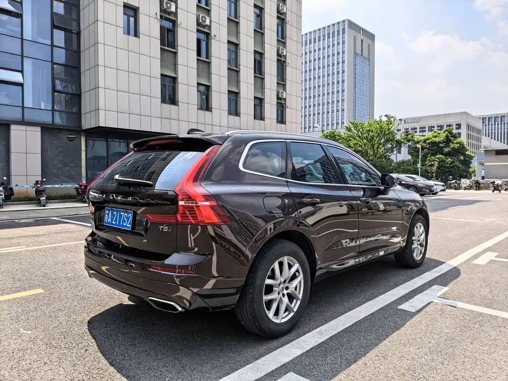 Volvo XC60 T5 4 WD Smart Ease