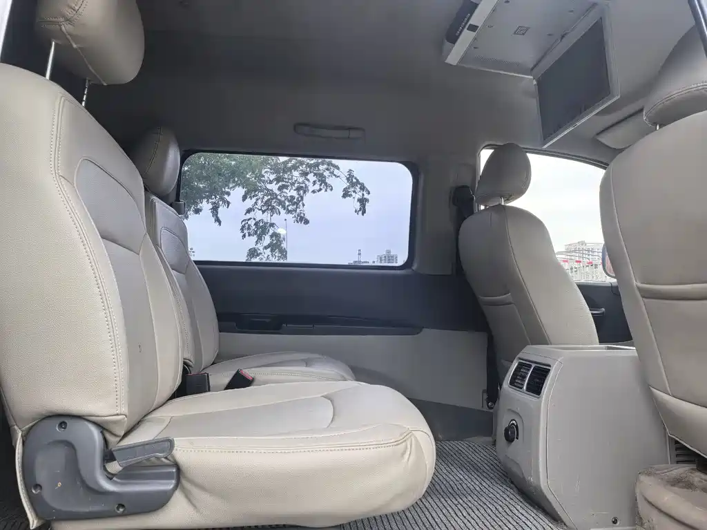 Lingzhi 菱智 2017款 改款 M3 L 1.6 L 9座舒适型
