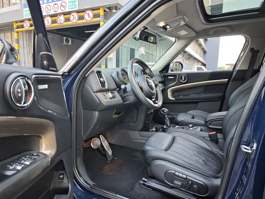 MINI COUNTRYMAN 2.0 T COOPER S ALL4 Traveller