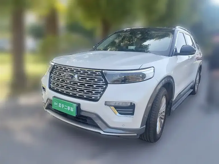 Ford Explorer EcoBoost 285 4 WD Titanium 7-seat