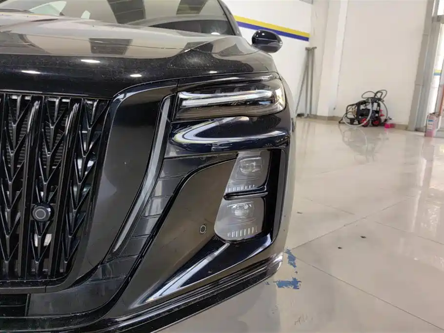 Hongqi H5 1.5 T DCT Shadow