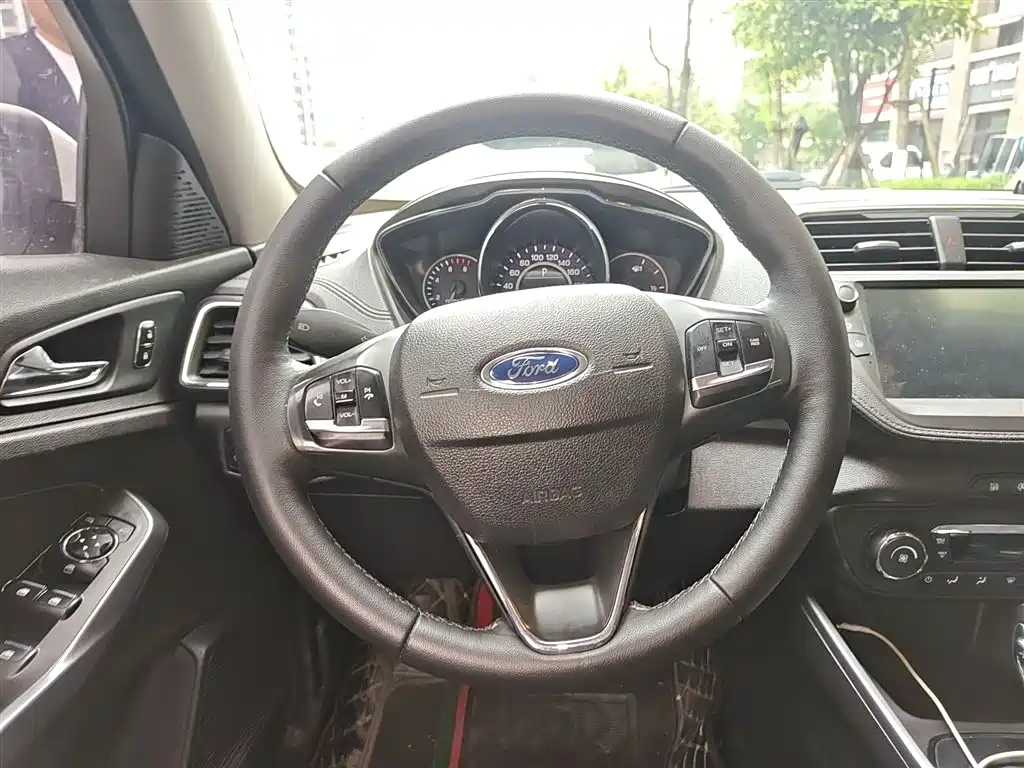 Escort Facelift 1.5 L Auto Joy CN-VI