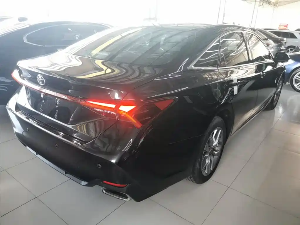 Avalon 2.0 L Luxury
