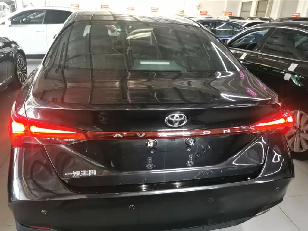 Avalon 2.0 L Luxury