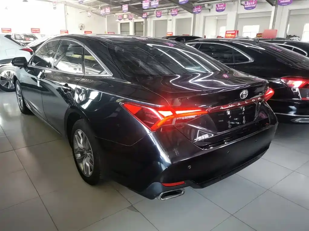 Avalon 2.0 L Luxury