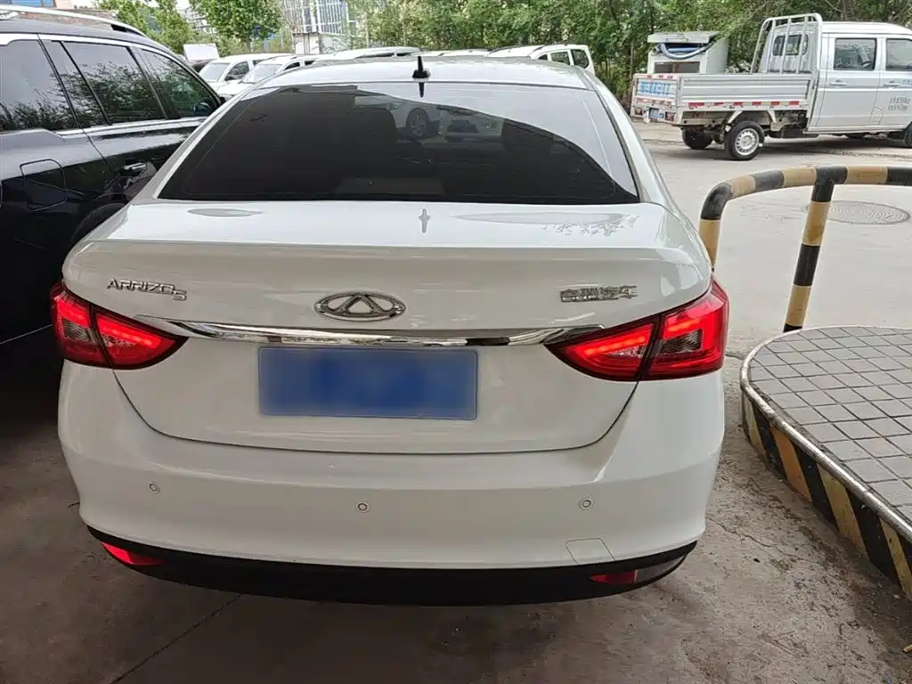 Arrizo 5 艾瑞泽5 2019款 改款PRO 1.5 L 手动青春版 国VI