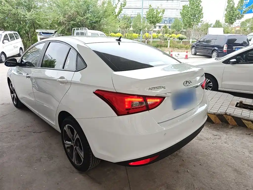 Arrizo 5 艾瑞泽5 2019款 改款PRO 1.5 L 手动青春版 国VI