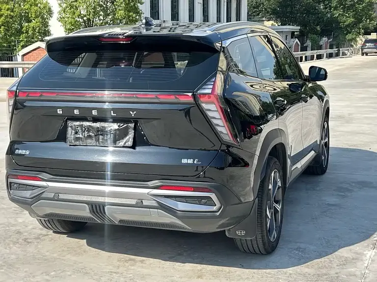 Geely Boyue L 1.5 TD DCT Distinguished