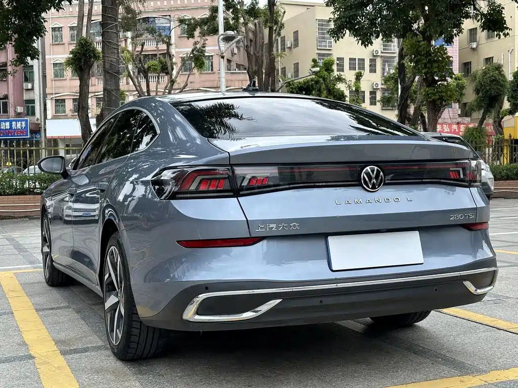 Lamando Lamando L 280 TSI DSG Spicy Cool