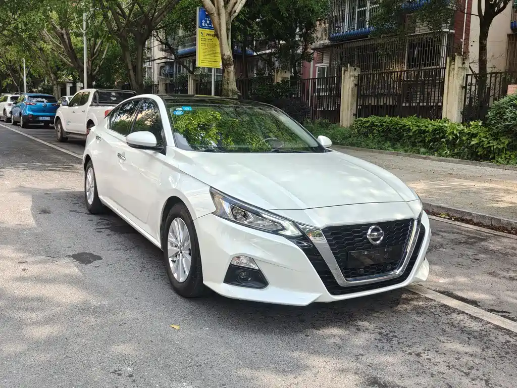 Teana 2.0 L XL Comfort