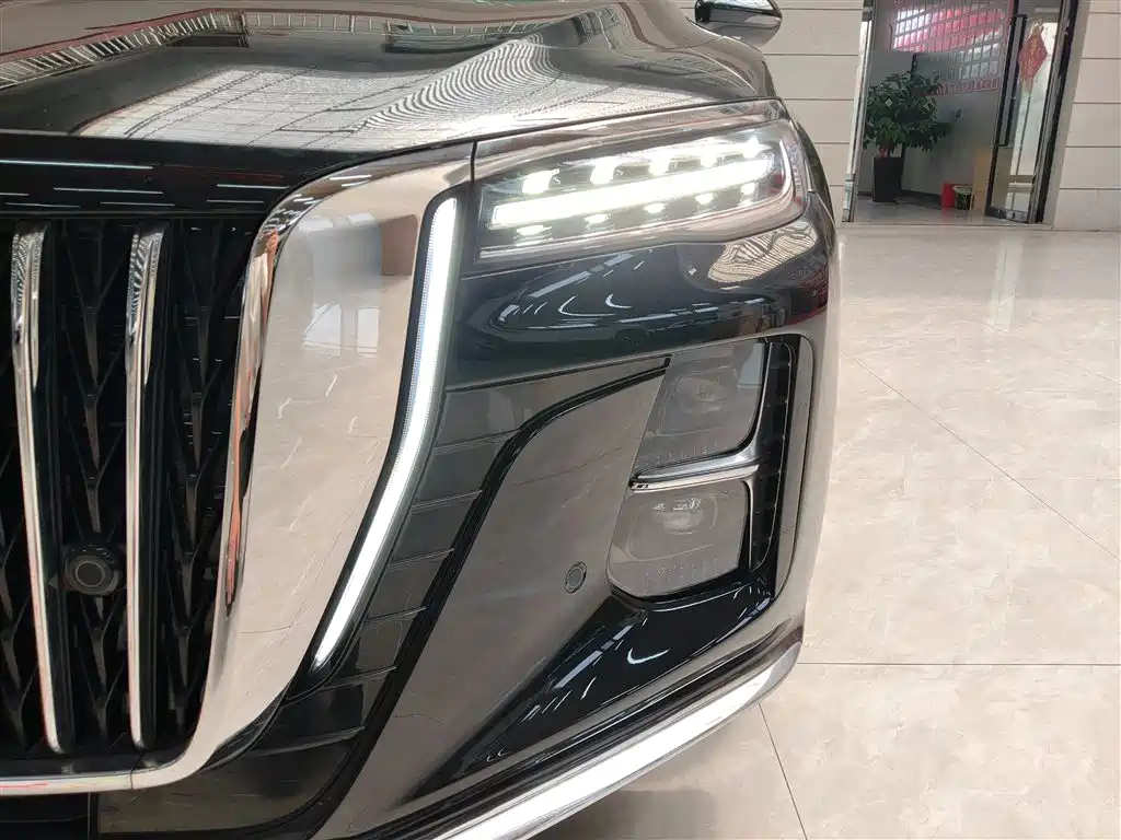 Hongqi H5 1.5 T DCT Flagship Charm