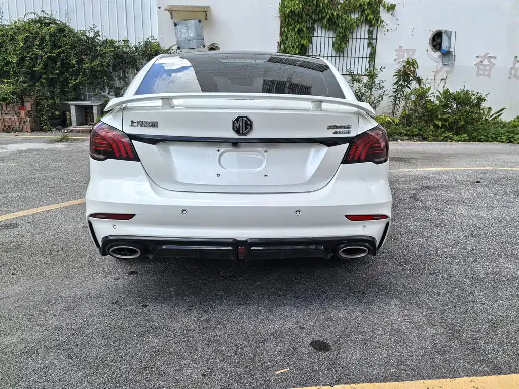 MG6 MG6 2020款 1.5 T 自动Trophy数字曼巴豪华版