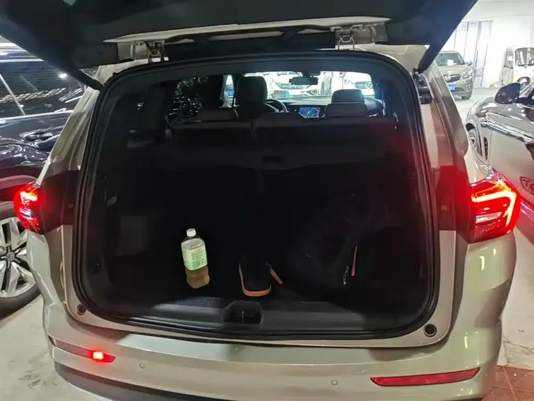 Buick Envision Plus Envision Plus 652 T 5-seat Luxury