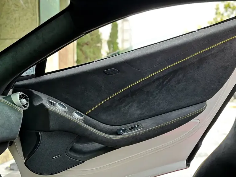 McLaren 12 C 迈凯伦12 C 2012款 3.8 T 标准型