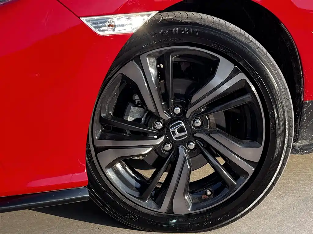 Civic HATCHBACK 220 TURBO CVT Trend Cool Control