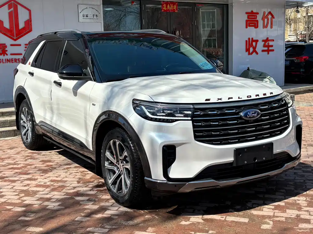 Explorer EcoBoost 285 4 WD Style plus 7-seat