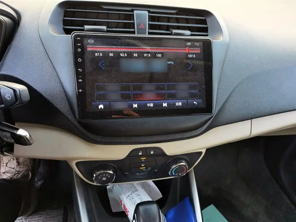 Escort 1.5 L Auto Comfort