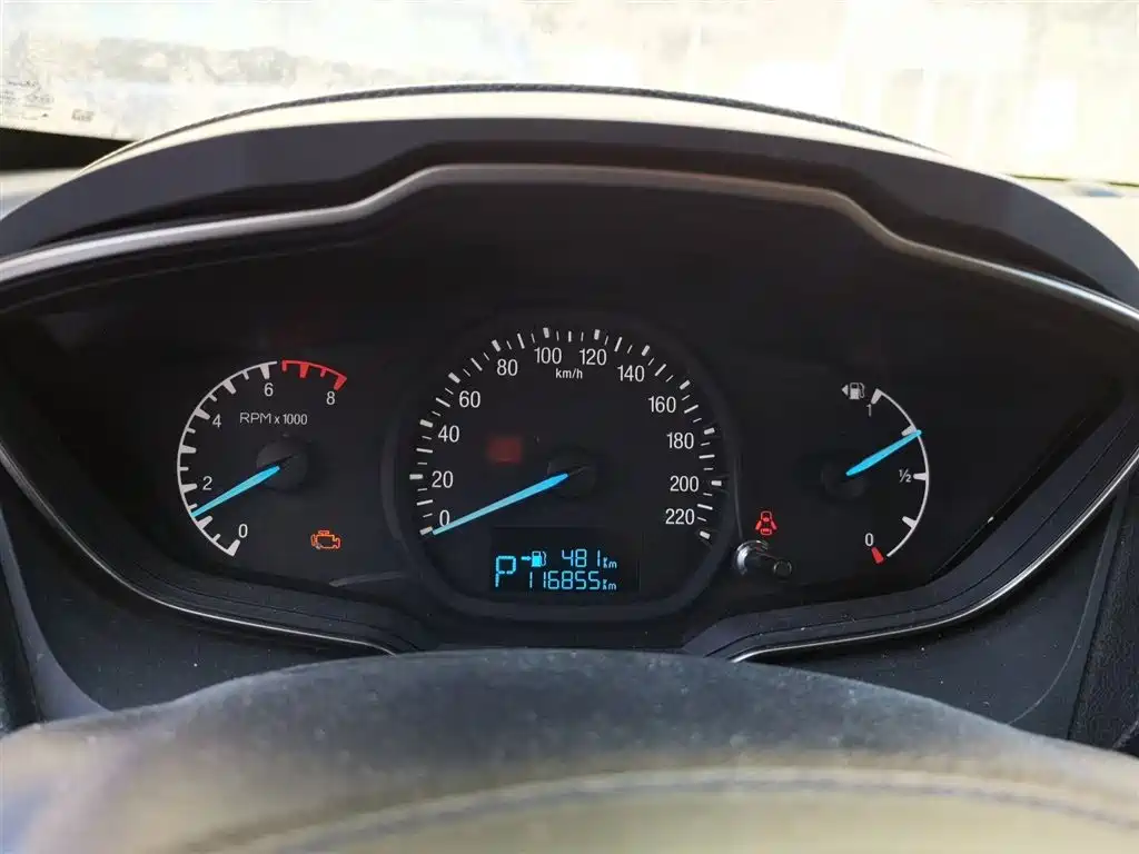 Escort 1.5 L Auto Comfort