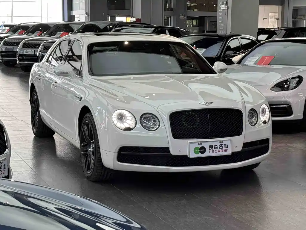 Flying Spur 4.0 T V8 Standard