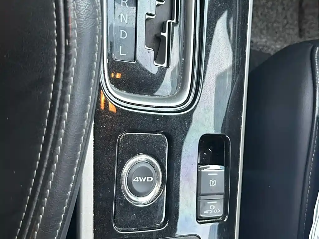 Outlander 欧蓝德 2019款 2.4 L 四驱致享版 5座 国V