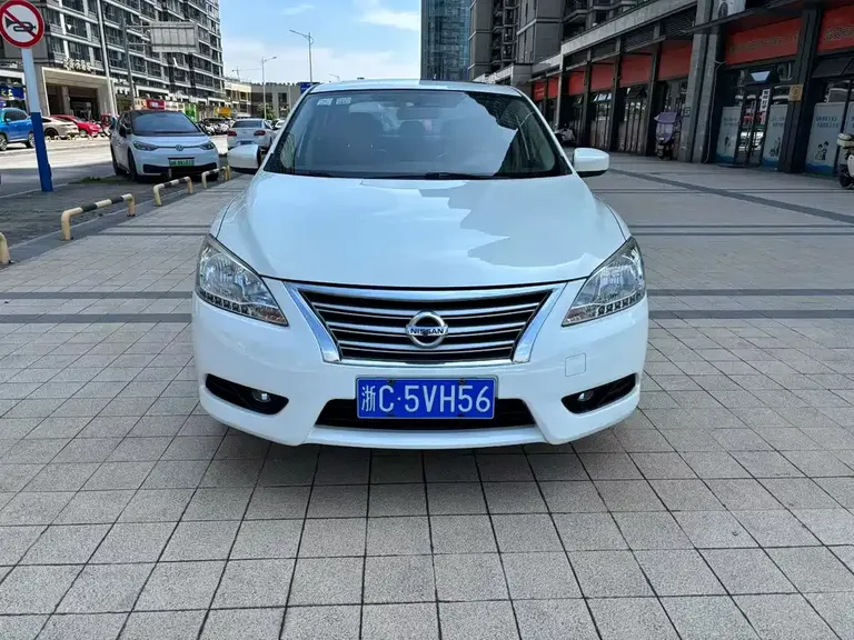 Nissan Sylphy 1.6 XV CVT Premium