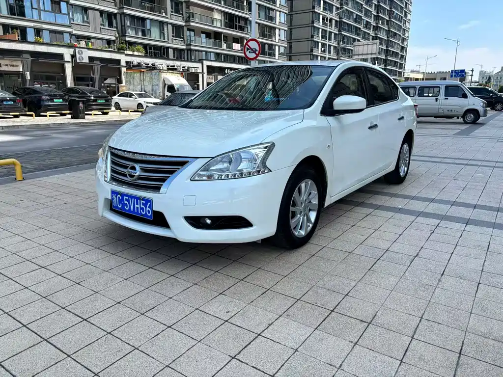 Sylphy 1.6 XV CVT Premium